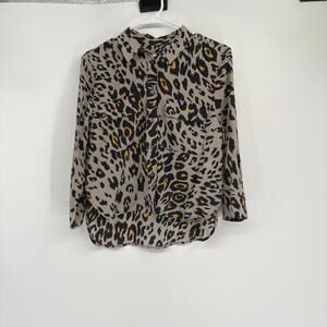 Equipment Femme‎ Gray Animal Print 100% Silk Button Up Blouse Size XS